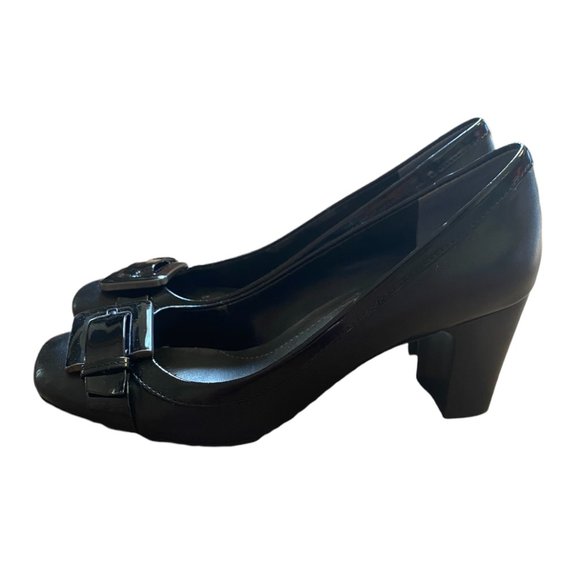 Closed toe office block heels - Picture 2 of 6